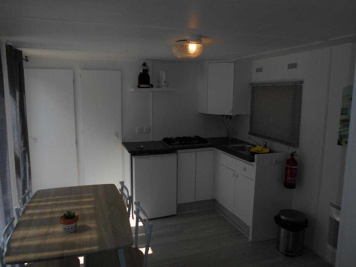 Camping Les Roussilles Saint-Sylvestre  Екстер'єр фото